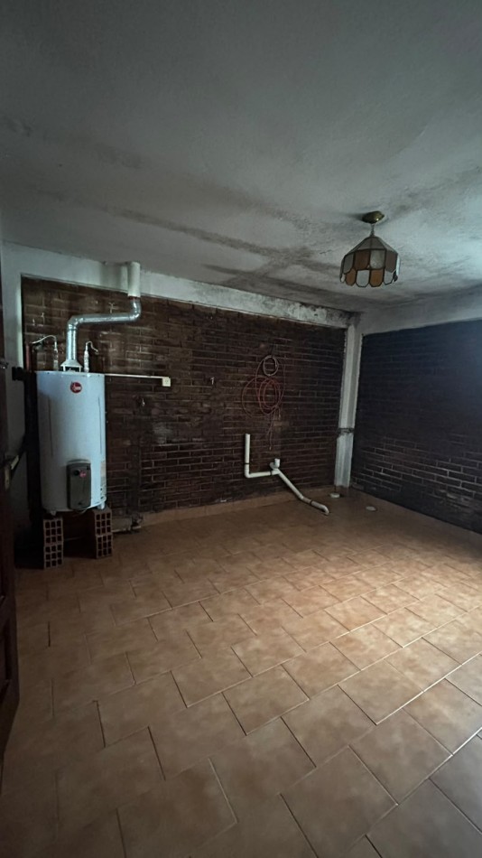 Casa de 4 ambientes con parque y garage, en alquiler 24 meses