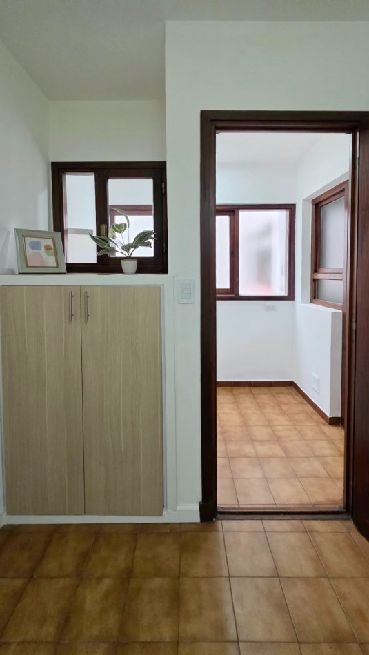 Departamento de 2 ambiente, al frente con balcon, y dependencia. Mar del Plata
