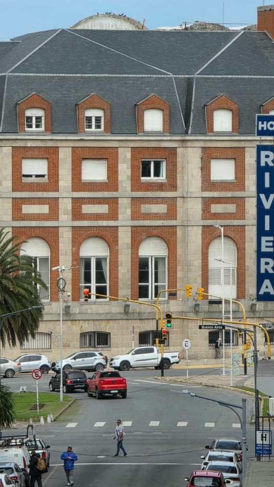 Departamento de 2 ambiente, al frente con balcon, y dependencia. Mar del Plata