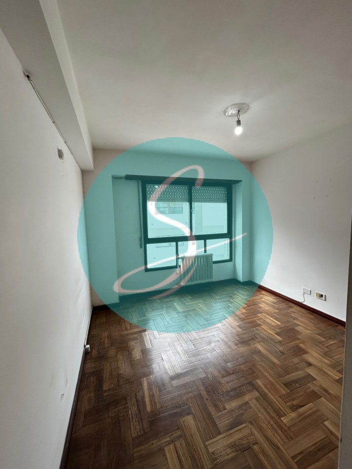 Departamento de 2 ambientes, con vista lateral al mar. Alquiler 24 meses