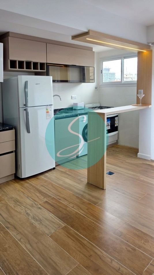 Departamento de 1 Ambiente, con balcon saliente, Zona Guemes