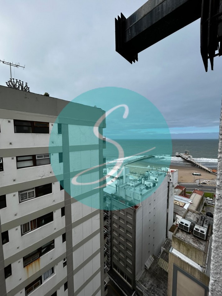 Departamento de 2 ambientes, con vista lateral al mar. Alquiler 24 meses