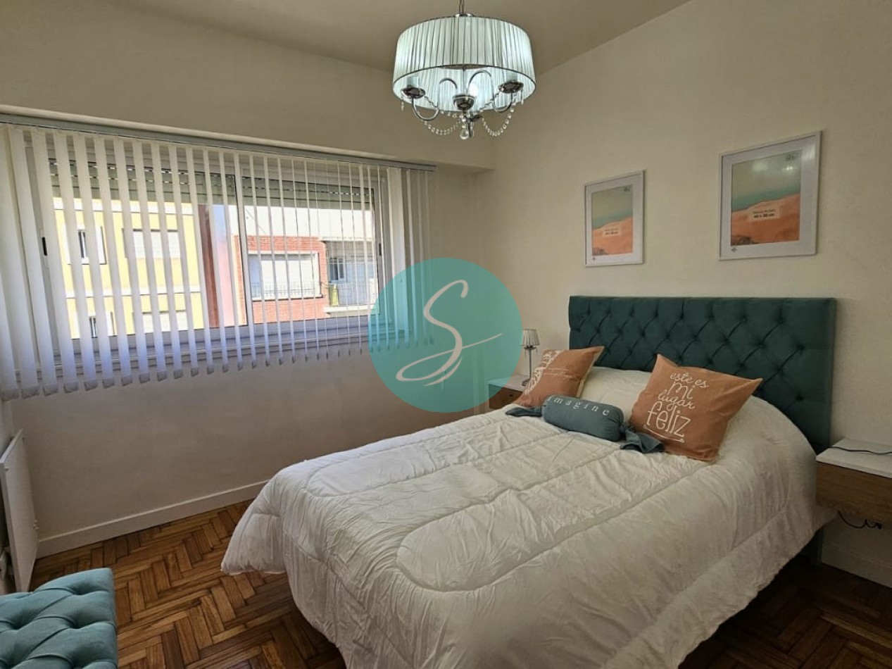 Departamento de 2 ambientes, con dependencia y balcon saliente al frente