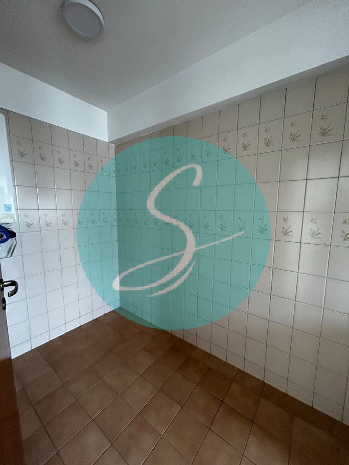 Departamento de 2 ambientes, con vista lateral al mar. Alquiler 24 meses