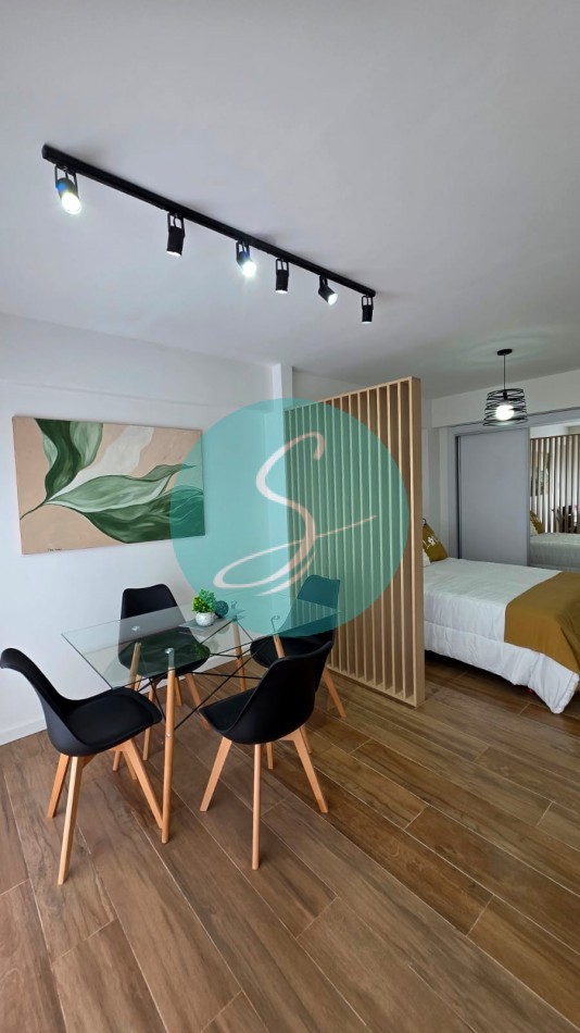 Departamento de 1 Ambiente, con balcon saliente, Zona Guemes