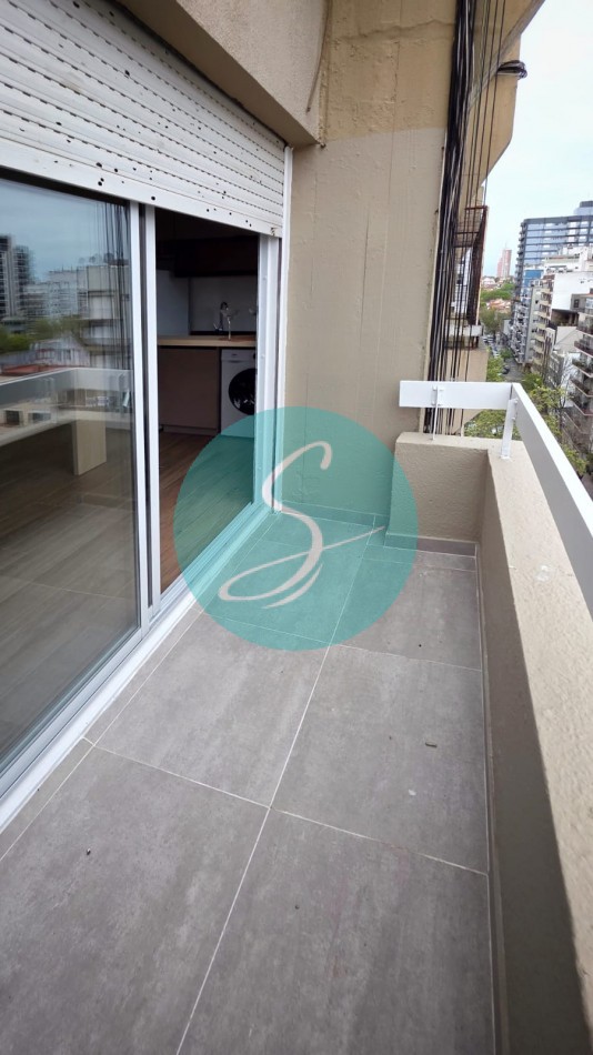 Departamento de 1 Ambiente, con balcon saliente, Zona Guemes