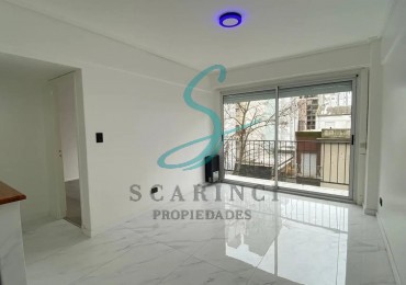 ¡Oportunidad! 2 Ambientes reciclado a nuevo, a la calle con balcon corrido.