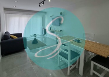 Departamento de 2 ambiente, al frente con dependencia, balcon y vista lateral al Mar